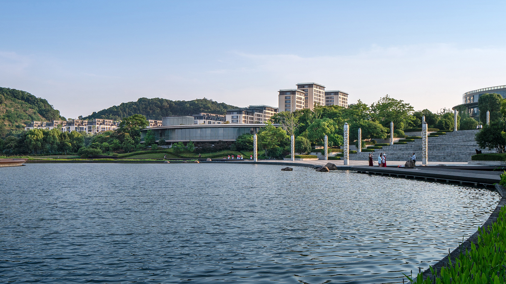 綠城·千島湖柳岸曉風